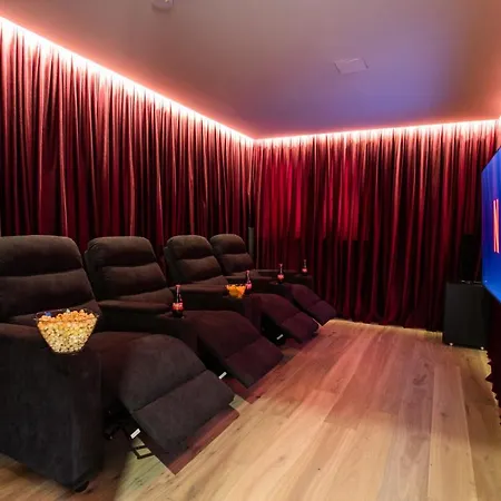 Boutique Chalets Alpi - Private Sauna & Cinema Garmisch-Partenkirchen Buitenkant foto
